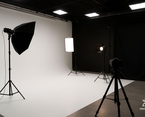 بهترین زمان رزرو استودیو تبلیغاتی